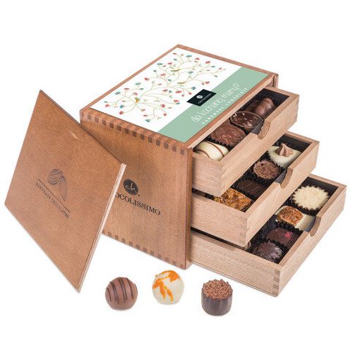 Chocolissimo - Třípatrová dřevěná škatulka s pralinkami pro maminku 375 g
