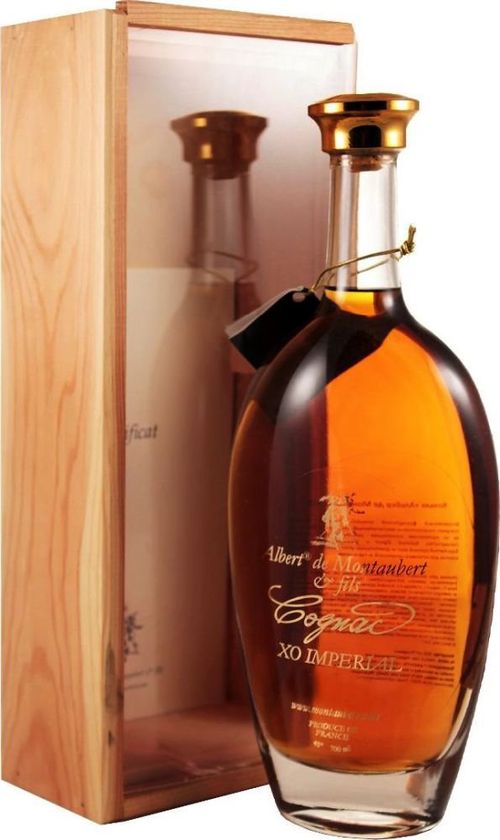 Albert de Montaubert XO 1962 0,7l 45% Dřevěný box